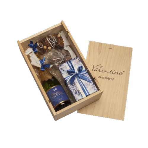 Дървена Зимна кутия от Valentino Chocolatier България. Продукти от истински белгийски шоколад.