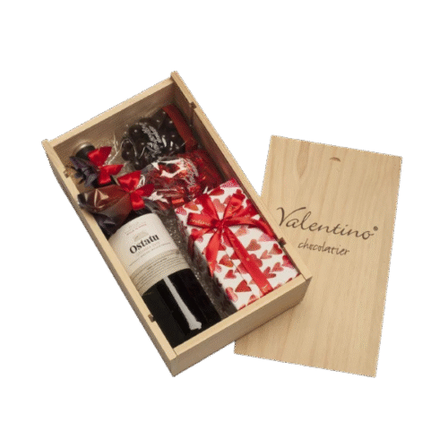 Дървена кутия за влюбени от Valentino Chocolatier България. Продукти от истински белгийски шоколад.