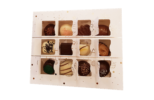 Коледна кутия календар Valentino 12 от Valentino Chocolatier България. Продукти от истински белгийски шоколад.
